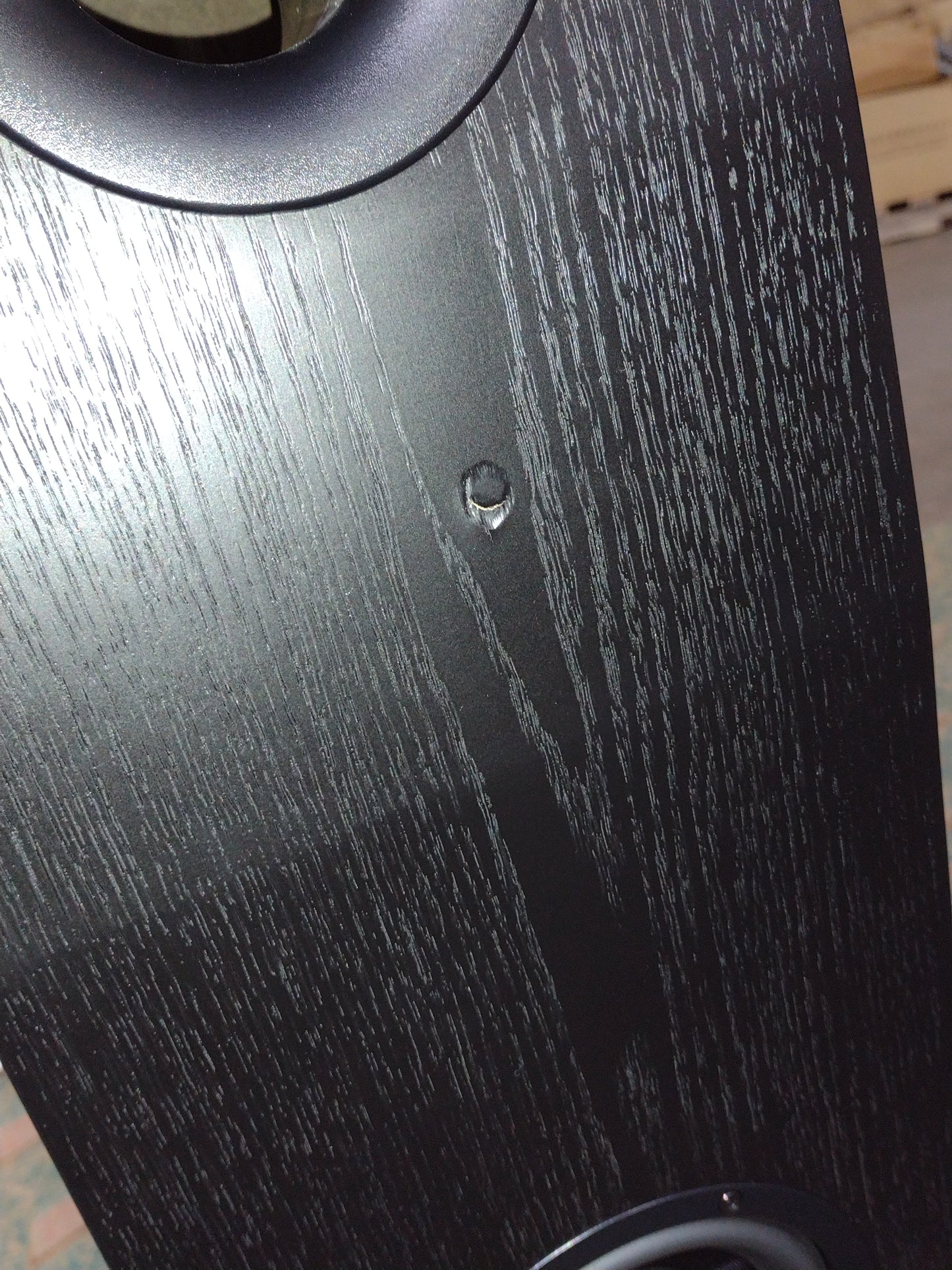 SVS Ultra Evolution Tower - Black Oak - Outlet - 1002