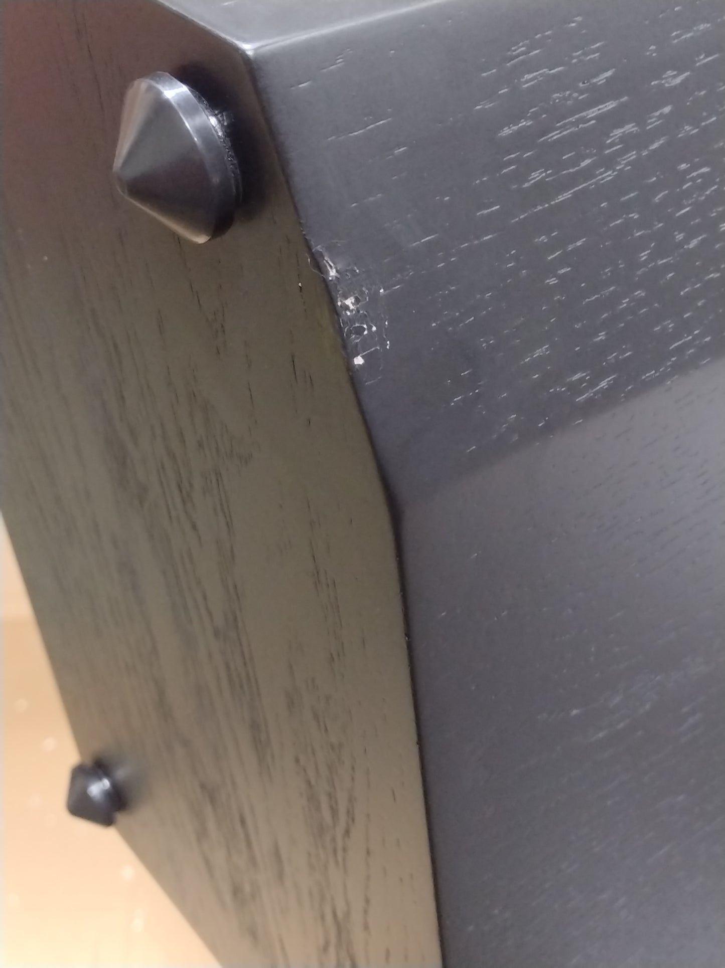 SVS Ultra Evolution Tower - Black Oak - Outlet - 1065