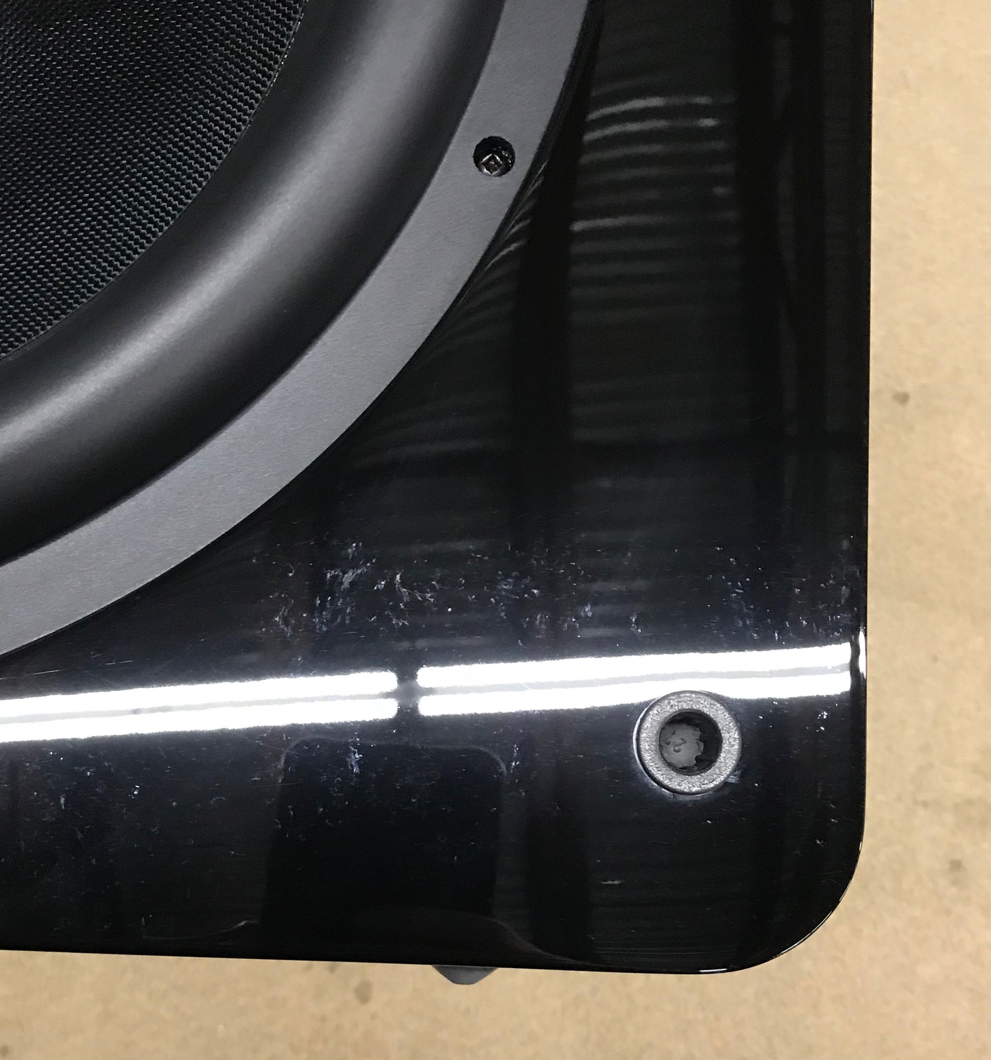 SB16-Ultra - Piano Gloss - Outlet - 1844