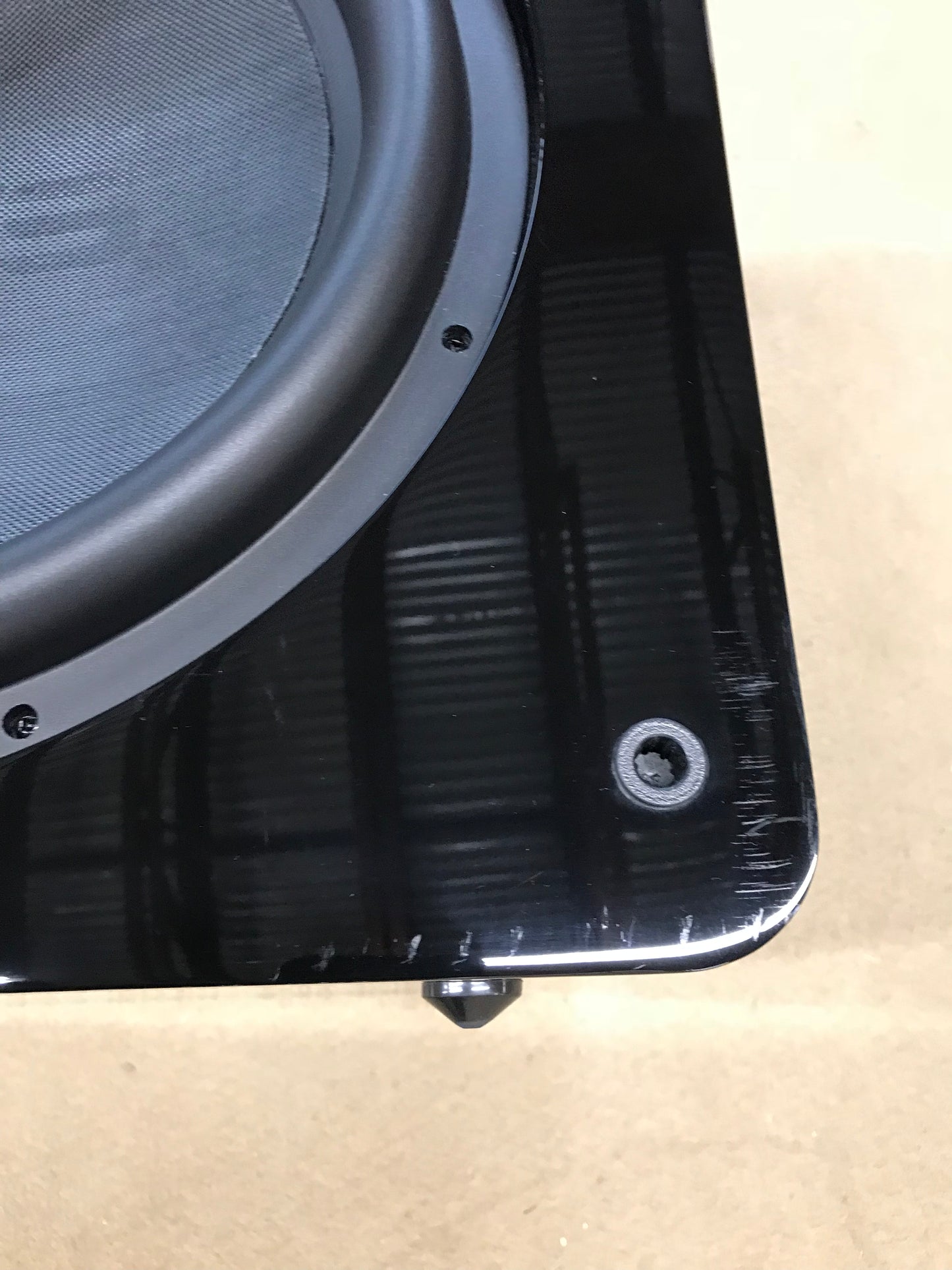 SB16-Ultra - Piano Gloss - Outlet - 1870