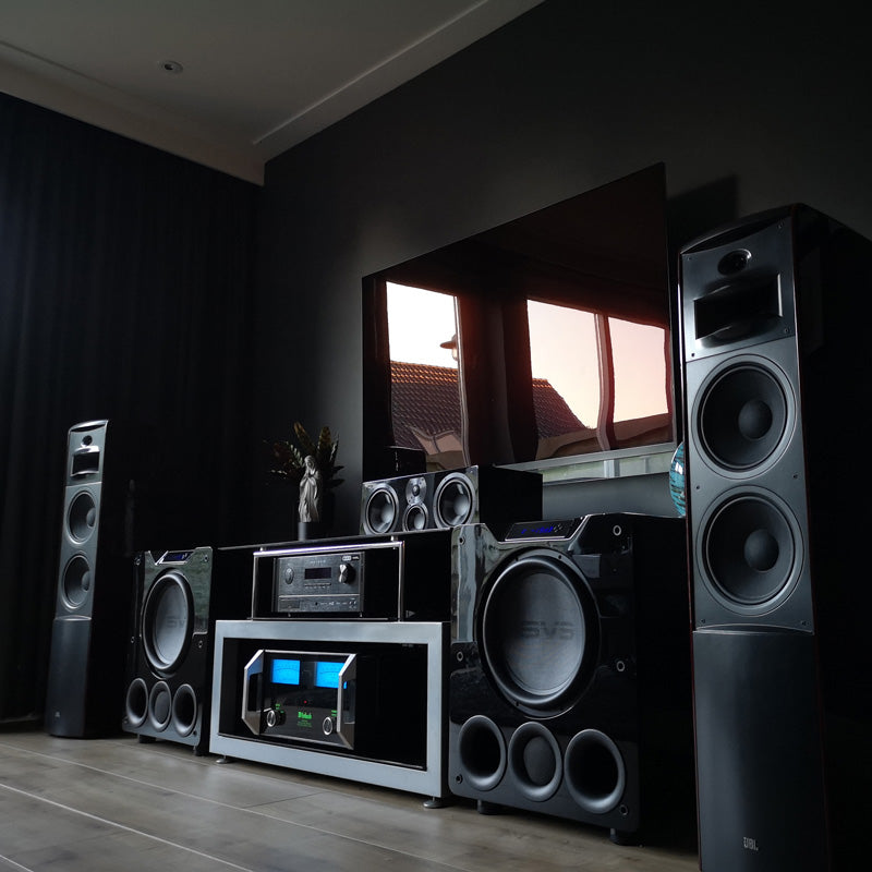 Featured Home Theater System: Nick B. in Grootebroek, Netherlands