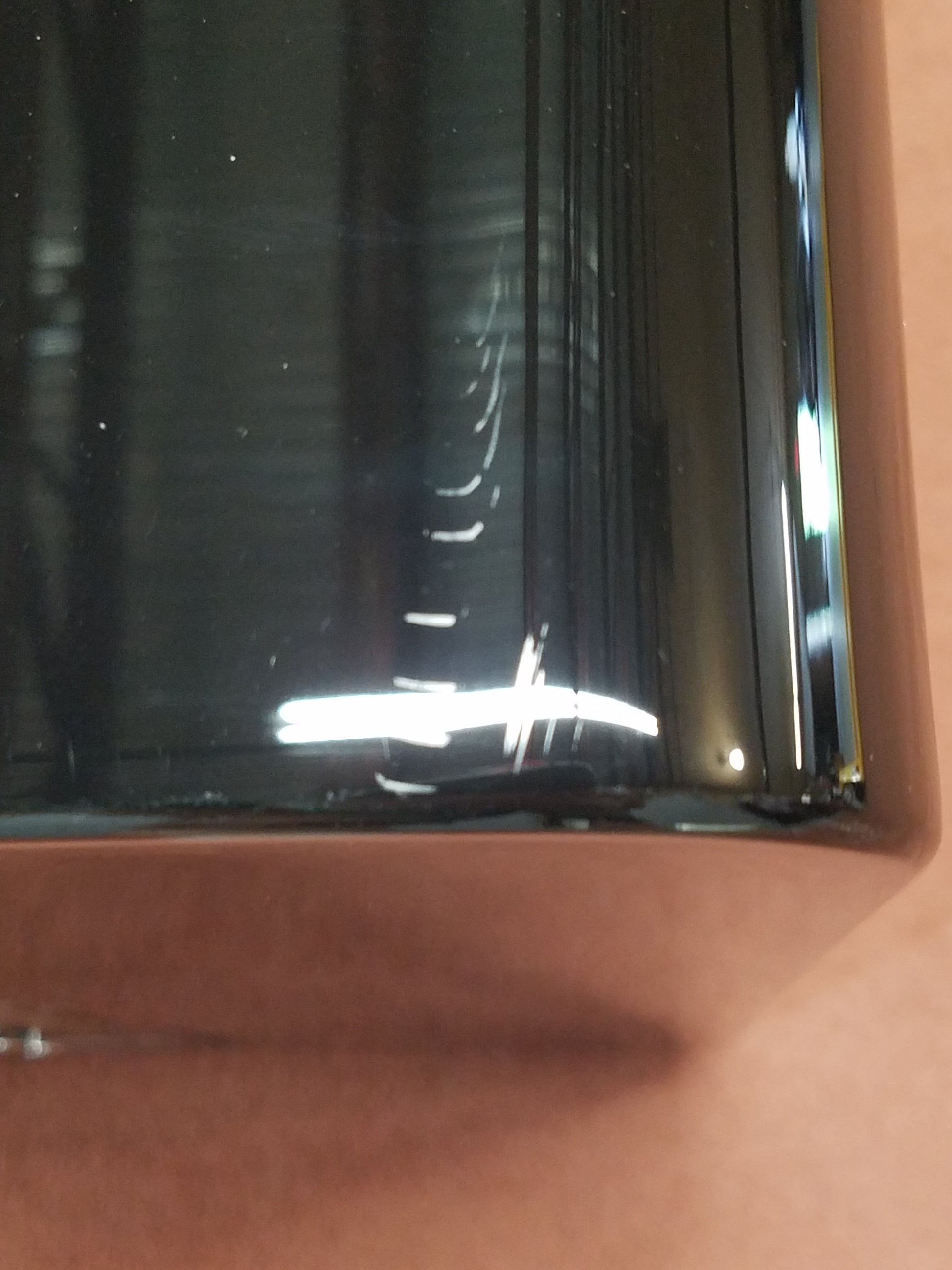 SB16-Ultra - Piano Gloss - Outlet - 2175
